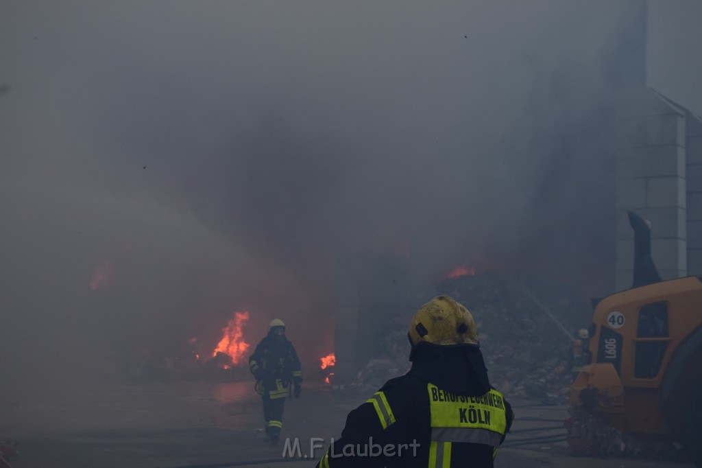 Feuer 3 Koeln Poll Poller Kirchweg P0018.JPG - Miklos Laubert